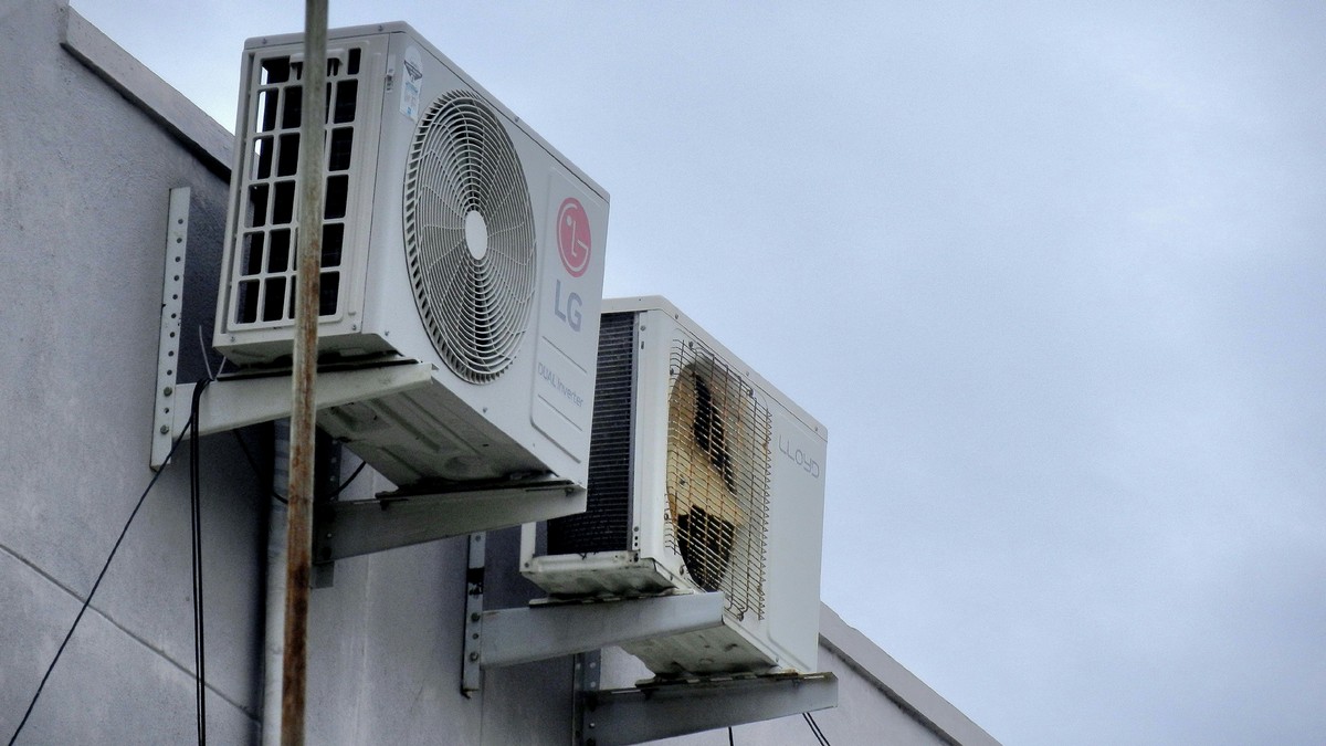 Air Conditioner Cleaning Services in India