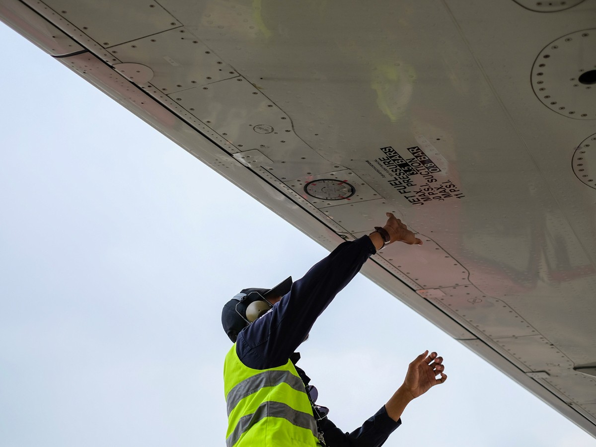 Aircraft Exterior Cleaning